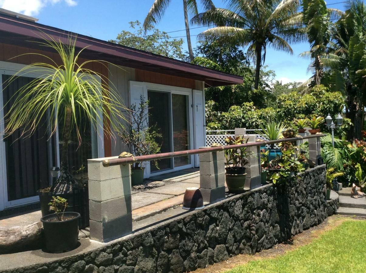 Mediteranean Style Ohana / Garden In Pahoa Honolulu Landing